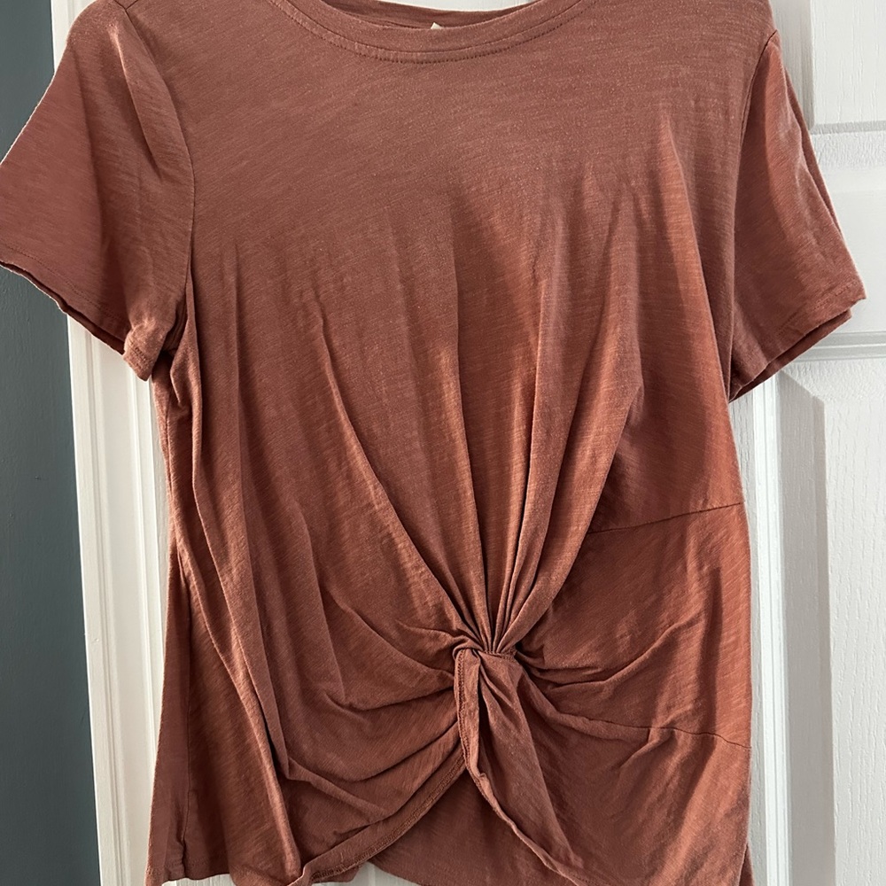 Universal Thread Knot Front Women's Top